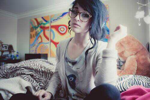 I'm Cassee :3 bands are nice, 18/single/bisexual ♡