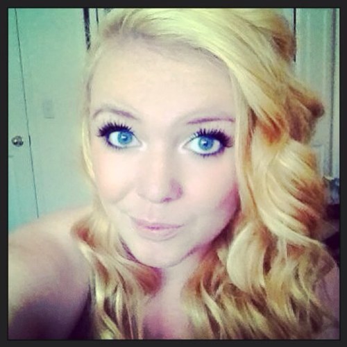 taylor_t17's profile picture. spontaneous, outgoing, crazy fun, down to earth girl ;) Tpot ** 3