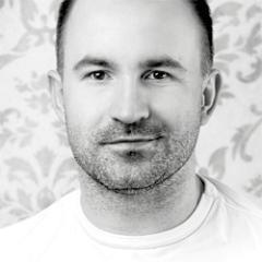 London wedding photographer. Love quirky, unconventional and breaking the rules.