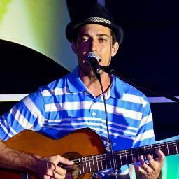 Este é o perfil oficial do cantor e compositor Lucas Borges!