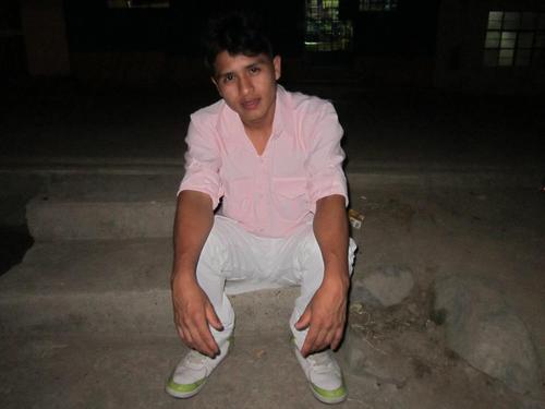 soy un joven .divertido. alegre .bailarin.sensible    .me gusta mucho los retos .i mas aun el brack dance - todo tipo de. Baile o genero