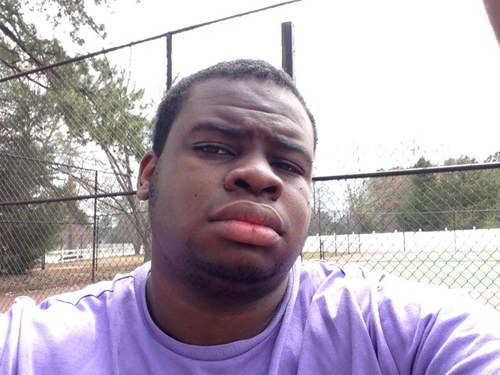 DontPutThatShh's profile picture. 