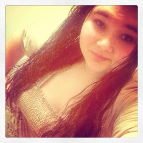 well the name is isabella but mostly people call me bella, or izzy! im a likeable person but if u mess with my friends or family your dead! I love buckwild(: