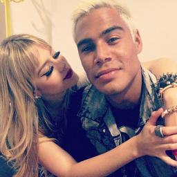 Nunca desistirei, mesmo que tudo seja impossivel, ainda vou te abraçar e dizer o quanto é grande meu amor por vocês @micaelborges_ @sophiaabrahao s2'