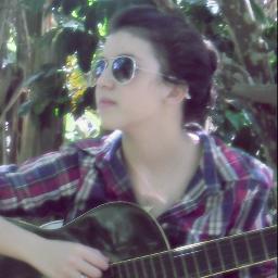 Apaixonada por Teatro , Luan Santana e Passarela ! Quero brilhar muito nas telinhas .. O meu sonho ainda ira se realizar !! *-*