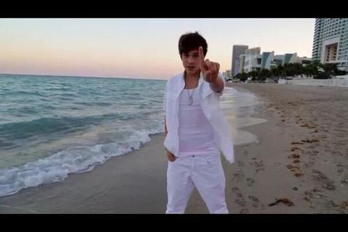 3/5 Mahone's 1/3 Constancio's 1/5 Janoskians Robert, Joseph, Jahmene & Tim Follow. Denver, Jama, Deea, Shaley, Deniella, Larisa.☺