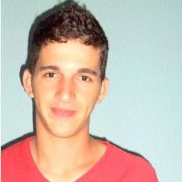 -       Deus permite os acontecimentos , mais e voce quem escreve a sua historia ! ((: