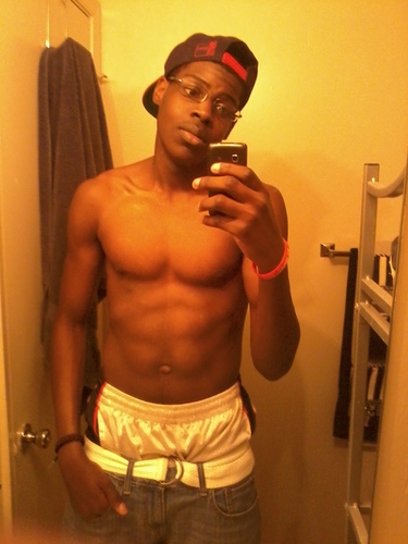 d_tothe_e16's profile picture. #varsity level #trackspeed #improvement #footballlife #balllife  follow me on the gram @Obey_Prince_Te