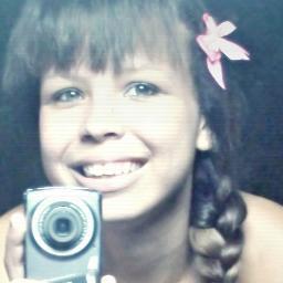 sou uma pessoa legal e simpatica espero q vc gostem de mim bjkssss