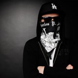 Smexyys's profile picture. I love food but don't wanna get fat so I'm stuck in some mud here...