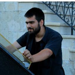 Uzak tutmaya çalışsak da hayatımıza girmenin bir yolunu bulurlar. Ta ki onlara ne kadar ihtiyacımız olduğunu fark edene dek. Dexter Morgan