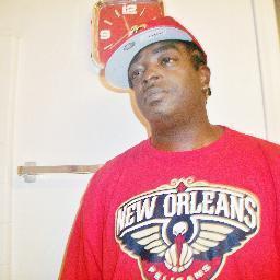 i'm 4rm new orleans i love my city but i'm in az. cooling ya dig what's poppin on here get at me ya dig