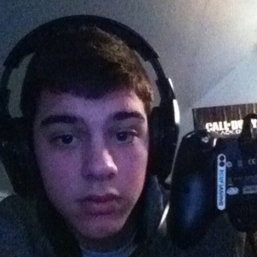 iLoKozT1's profile picture. Follow Me ! &&&&&& Ben a bitch