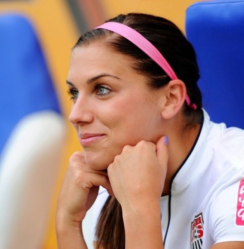 I Follow Back. Alex Morgan Fanclub