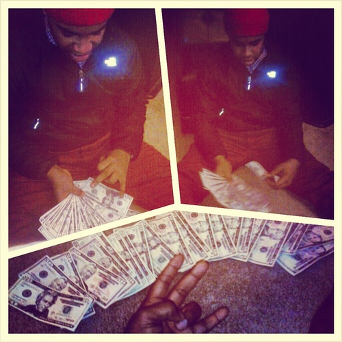 Free my bros R.i.p Tez &Miah&Gotti #Jb4L .! Fuck the OPS Like Harlem....P.o.W just ah Yf Shootin dice nd miahworld or tezville