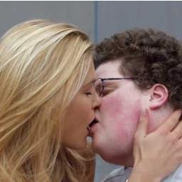 URMakeouts's profile picture. Tweet at us, message us, email URMakeouts@gmail.com, or send through https://t.co/dtp1cLxEww