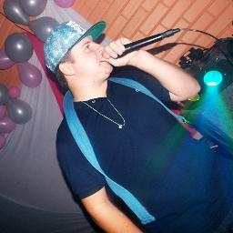 Independente de tudo que aconteça com nós, eu te amo pra sempre s2 09.04.2011 / por tua @JessicaBackof