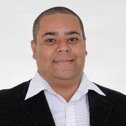 “Mudamos os políticos,
não a política”.