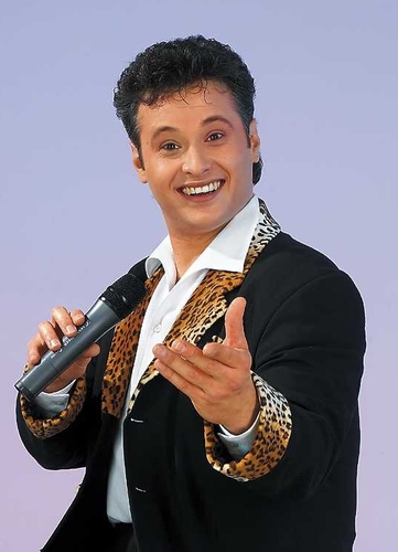 Owner of Int. Show Productions B.V.
Global Entertainment Company 
Manager, Creative Director,Artistic Director, Entertainer, Singer.Illusionist.Comedian.