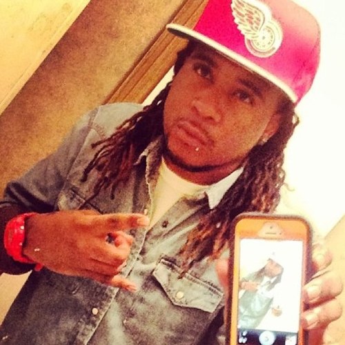 I say Fukk ya if Ian wit ya'!#TeamPapePlaneGang #TeamSwaggOut #TeamDad Only live Once..So why not live it UP