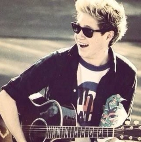 ItsGottaBeNialI's profile picture. ╔══╗ ♪ ║██║ ♫ ║ ( ● ) ♫ ╚══╝♪ ♪ .....One Direction are perfect :)....