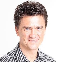 Ich bin seit 1991 Heilpraktiker, arbeite seit 1993 mit NLP, seit 1995 mit Hypnose und seit 2005 mit EFT. Ich leite seit 2007 das EFT-Institut Berlin.