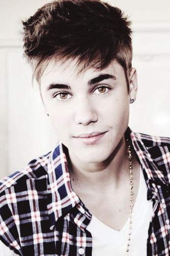 drew_rauhl's profile picture. # BELIEBER #
One Word a Ton of Loves We Share :)