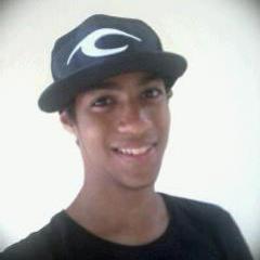 A vida me ensinou a nunca desistir, nem ganhar, nem perder, mas procurar evoluir...