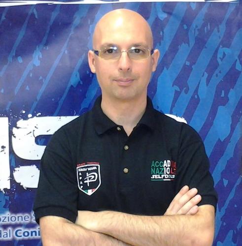 Giornalista, perito informatico e... pianista. Lavoro nel Web dal 2000 e seguo con attenzione il mondo Hitech. Nel tempo libero pratico Krav Maga
