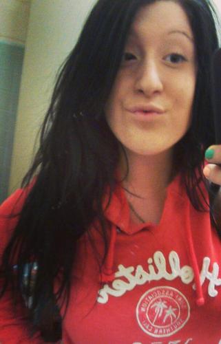 tayl0r_mich3ll3's profile picture. are you keta mine right now?