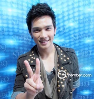 อ้น กรกฏ ตุ่นแก้ว หมายเลข2 [@เจียงใหม่] รองเดอะสตาร์9 :: Singleแรก - เพลง ไม่รับปาก แต่จะพยายาม *12310341163