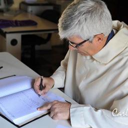 Sacerdote mercedario, haciendo cócktel entre tecnología, educación y espiritualidad desde el Monasterio El Olivar