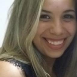 _marirodriguees's profile picture. Ela permanece em silêncio, mas tudo é muito barulhento dentro dela.