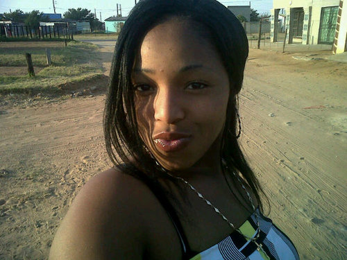 Am short,sweet nd loving dnt piss me off coz u wil get wat u want♥