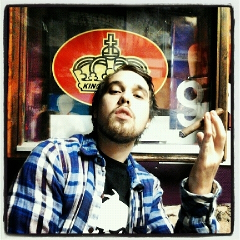 Profesjonell Platekusk × Videonørd