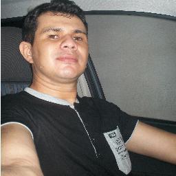 Altamente ambivalente, egocêntrico e metódico. Dizem que sou complicado, E DAÍ?! O complicado normalmente é mais interessante.