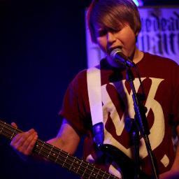 Gareth722Jones's profile picture. Hey! Im Gareth, 14 years old:) i play bass in a band 'Tonight We Fall' Check us out: https://t.co/0zfyYtogk0