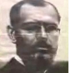 Al graduarme como Abogado empece a militar en la UCR acompañando al glorioso Moises Lebensohn en su infatigable lucha por la libertad de nuestro pueblo.