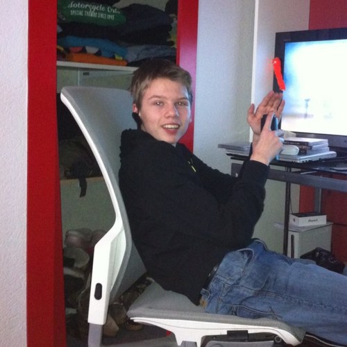 Errie98's profile picture. 