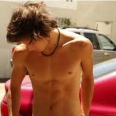 HarrySt98711803's profile picture. 