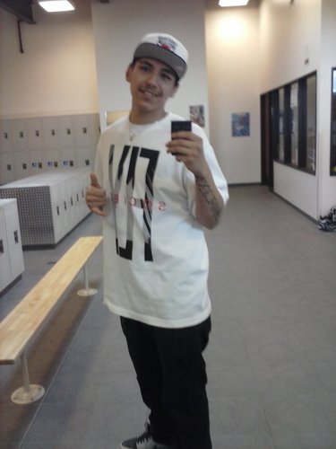 senior/single(;/proud parent/ #Follow ya boi #JetLife