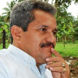 Ing Agrónomo y Lic en Informática Adva, Mtro en Ciencias en Agricultura Tropical. Docente en el Plantel 02 Escuintla del Cobach. Priista de corazón!!!