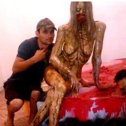 creador de castillos de terror y museos =)