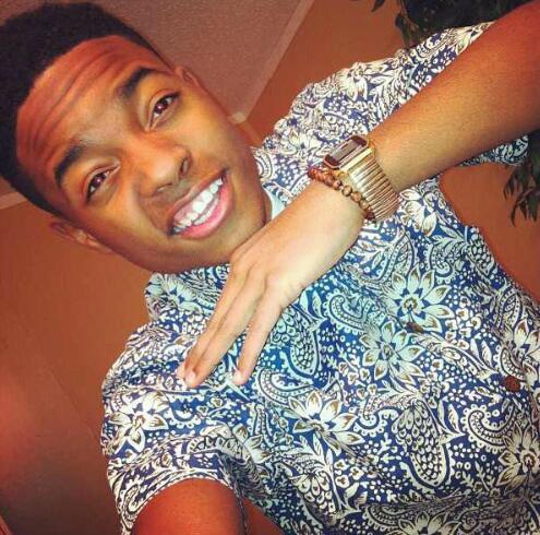 JustBowwDown's profile picture. Bow down to the master