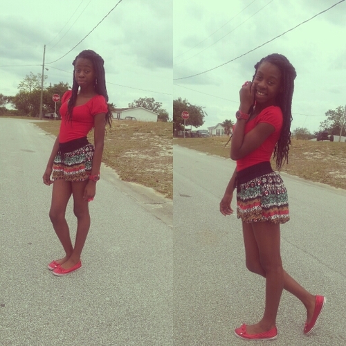 Hi my name Jerrina ! /.\ &&' if you follow me & I'll follow you back ....
