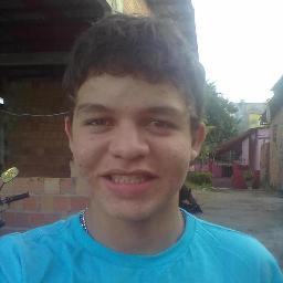 Felicidade é Ter Dinheiro, Carro e Muita Mulher (8)