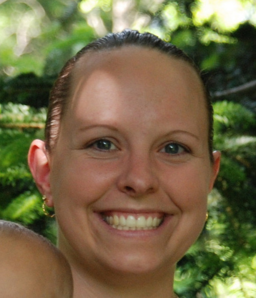 kimhartner's profile picture. 