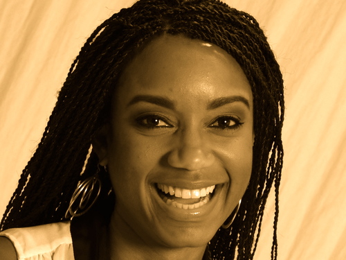 Nutritionist, Personal Trainer, Health Coach. Lover of Life, People, Beaches, Food, Movement, Music.