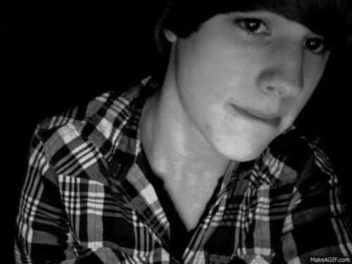 Harrys_Kitten12's profile picture. i love one direction!!! i love you harry styles, louis tomlinson, zayn malik, niall horan, and liam payne! you guys are amazing :) im a boy directioner problem?