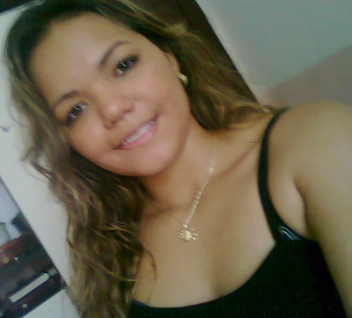 A menina dos teus olhos, senhor*......*